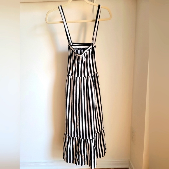 Boohoo Striped Black and White Summer Dress - Picture 2 of 3